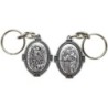 Porte-clés H. 4.5 cm en métal couleur argentée forme ovale double face, plusieurs saints..
