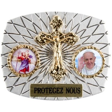 Plaque auto rectangle H. 3,5 x 4 cm arrondie en alu striée avec croix plus 2 résines, plusieurs saints.