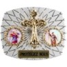 Plaque auto rectangle H. 3,5 x 4 cm arrondie en alu striée avec croix plus 2 résines, plusieurs saints.