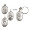 Porte-clés H. 3,7 cm en métal couleur argentée forme ovale double face, plusieurs saints..