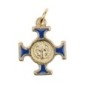 Croix de cou de saint Benoit en métal couleur dorée émaillé, hauteur 2 cm.