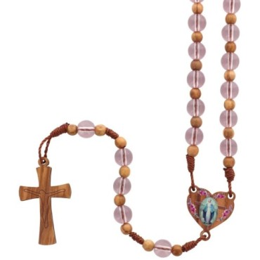 Chapelet sur corde grains en verre Ø 7-8 mm, longueur au coeur 38 cm, croix et coeur en bois d olivier. Differentes couleurs.