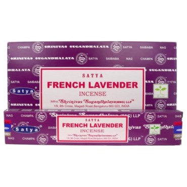 Boite de 12 paquets de batonnets d encens collection Satya 15 g. Plusieurs modeles.