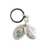 Porte-clés médaille de saint Benoit en métal couleur argentée ouvrant H. 4,5 cm double résine.