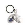 Porte-clés médaille de saint Benoit en métal couleur argentée ouvrant H. 4,5 cm double résine.