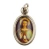 Médaille métal couleur dorée ovale H. 2,5 cm avec résine, plusieurs saints.