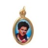 Médaille métal couleur dorée ovale H. 2,5 cm avec résine, plusieurs saints.