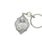 Porte-clés octogonal en métal argenté, H. 4 cm.