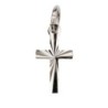 Croix de cou striee en metal couleur argentee H. 1,5 cm.