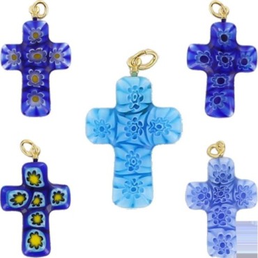 Pendentif croix en veritable verre de Murano H. 3 cm. Livre en boite.