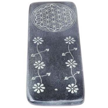 Brule encens pour batonnets en steatite decore fleur de vie Longueur 20 x7.5 cm. Livre en boite individuelle.