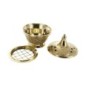 Brûle-encens en laiton ciselé avec pied et grille, grand modèle, H 9 cm, Ø 8 cm. Livré en boîte individuelle.