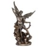 Statue de saint Michel terrassant le démon, en bronze coulé à froid, disponible en plusieurs tailles.