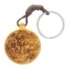 Porte-clés gravé en bois d'olivier de saint Benoit Ø 3.5 cm..