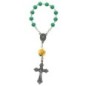 Dizainier sur chaine grains Ø 5 mm et rose, croix metal avec Christ. Disponible en differentes couleurs..