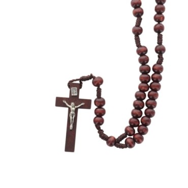 Chapelet sur corde, grains en bois 7 mm, croix en métal avec Christ, 20 cm au cœur, plusieurs couleurs..