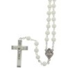 Chapelet sur chaine, coeur avec le Pape Francois, grains ronds forme rose fluorescent Ø 6 mm, christ en croix avec boîte..