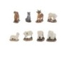 Animaux peints en resine pour creche, boite de 8 animaux assortis. Differentes tailles..