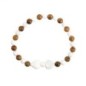 Bracelet sur elastique en pierre naturelle et grains bois Ø 6 mm avec double coeur.