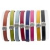 Bracelet en cuir de 5 mm avec coquille de saint Jacques et fermoir, en métal de couleur argentée. LOT DE 8 ASSORTIS.