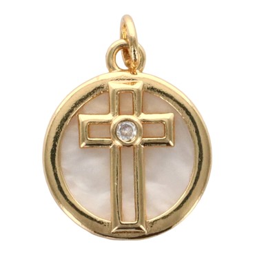 Médaille coquille naturelle avec croix ajourée dorée supérieure et zircon au centre, Ø 1.5 cm.