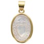 Médaille ovale de L'Ex-Voto, couleur dorée supérieur et coquille naturelle, H. 1.7 cm.