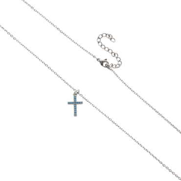 Collier avec chaîne et croix avec des zircons bleu 1.6 cm en acier inoxydable de couleur argentée, L 45 cm ajustable.