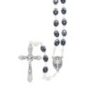 Chapelet grains ovale noir tacheté Ø 7 mm, chaine couleur argentée, longueur au cœur 38 cm, croix avec Christ...