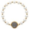 Bracelet sur élastique avec médaille de St Benoit dorée