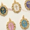 Médaille dentelé en laiton doré supérieur et coquille H.1.8 cm LOT DE 5 ASSORTIS