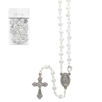 Chapelet en grains semi-cristal Ø 4 mm, chaîne avec croix et Christ, présenté dans un flacon en verre..