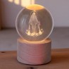 Boule sur socle en bois avec image de saint gravée au laser et lumière LED - H 8.5 cm