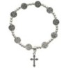 Bracelet sur -eacute-lastique en m-eacute-tal de couleur argent-eacute- de Saint Benoit avec croix -Oslash- 9 mm