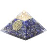 Pyramide Orgonite avec fleur de vie, L. 10 cm. Plusieurs pierres.