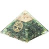 Pyramide Orgonite avec arbre de vie, L. 10 cm. Plusieurs pierres.
