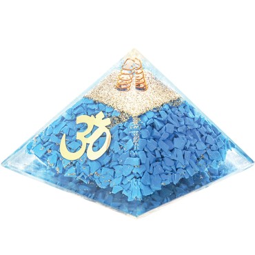 Pyramide Orgonite avec symbole OM, L. 10 cm. Plusieurs pierres.