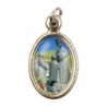 Médaille métal couleur dorée ovale H.1,5 cm avec résine, plusieurs saints.