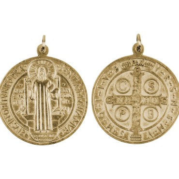 Medaille metal couleur doreee de saint Benoit, plusieurs tailles.