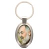 Porte-clés en métal de couleur argenté de forme ovale H. 4.3 cm. Livré en boite cadeaux. Existe avec différents Saints.