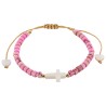 Bracelet sur corde réglable grains de forme cylindrique avec croix et coeur en coquille naturelle.