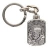 Porte-clés rectangulaire en métal argenté, style vitrail – Hauteur 3 cm, différents saints disponibles.