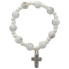 Bracelet dizainier sur élastique pour enfant grains en plastique marbre de différentes couleurs..