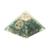 Pyramide Orgonite avec arbre de vie, L. 8 cm. Plusieurs pierres.