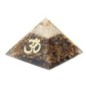 Pyramide Orgonite avec symbole OM, L. 8 cm. Plusieurs pierres.