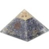 Pyramide Orgonite avec symbole Energie, L. 10 cm. Plusieurs pierres.