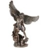 Statue de saint Michel terrassant le démon, en bronze coulé à froid, disponible en plusieurs tailles.