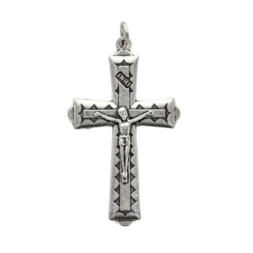 Croix de cou avec Christ en métal couleur argentée H. 4.5 cm
