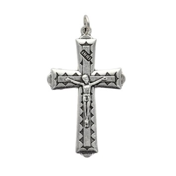 Croix de cou avec Christ en m-eacute-tal couleur argent-eacute-e H- 4-5 cm