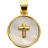 Médaille en laiton de couleur dorée avec croix et coquille naturelle, Ø 1.35 cm.