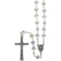 Chapelet grains cristal blanc en forme de croix, Ø 7 mm sur chaine, longueur au cœur 35 cm, croix metal. Livre en boite